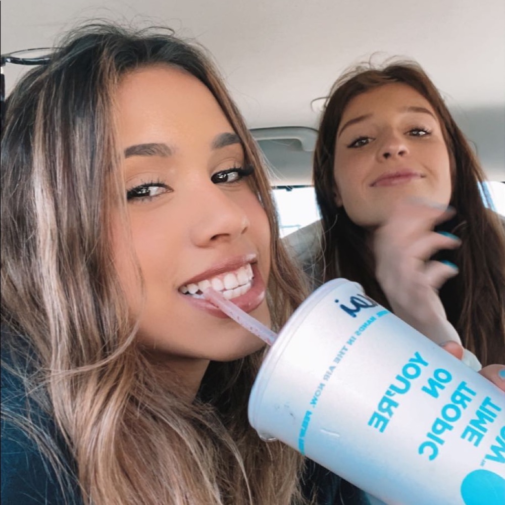 Meet your Posher, Valeria